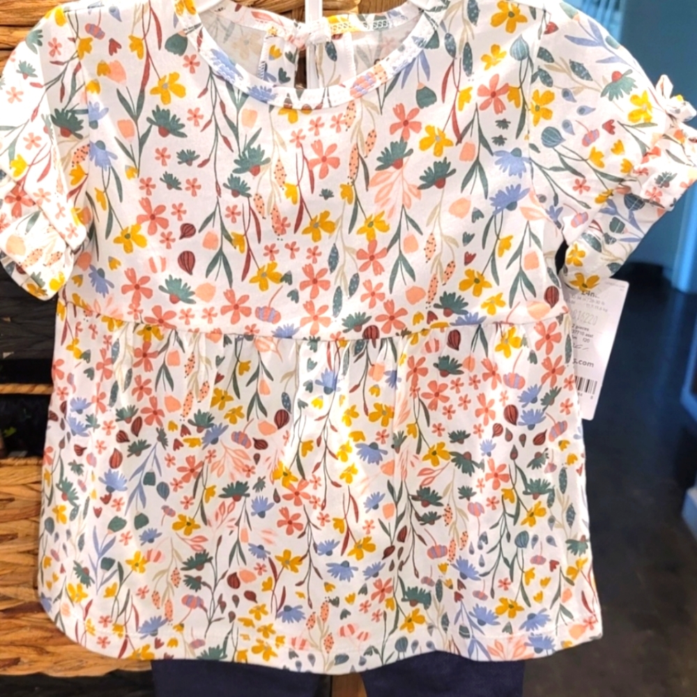 Girls 24 months or 12 months 2 pc outfit. New with tags